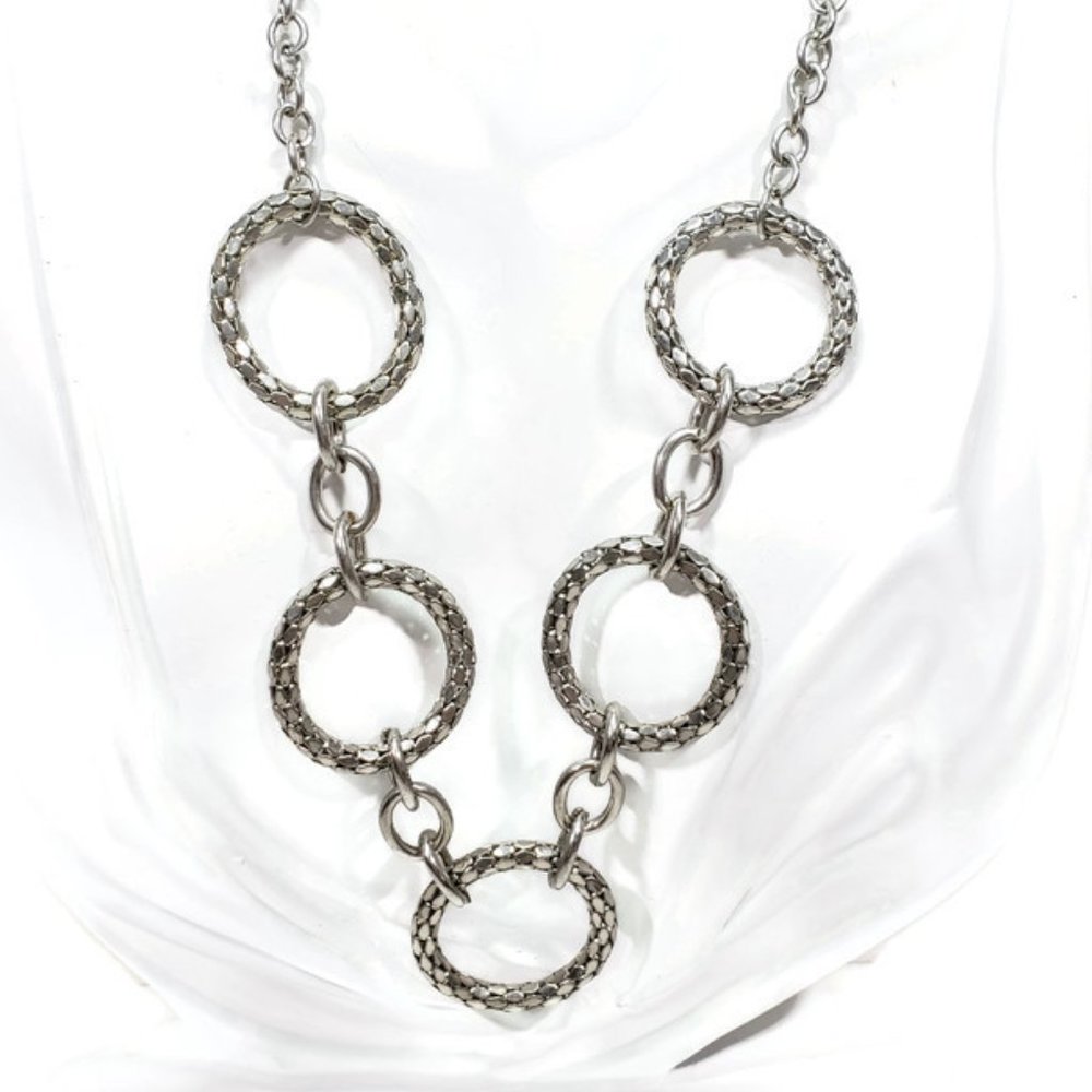 Silver Tone Circle Mesh Necklace 17" to 20"